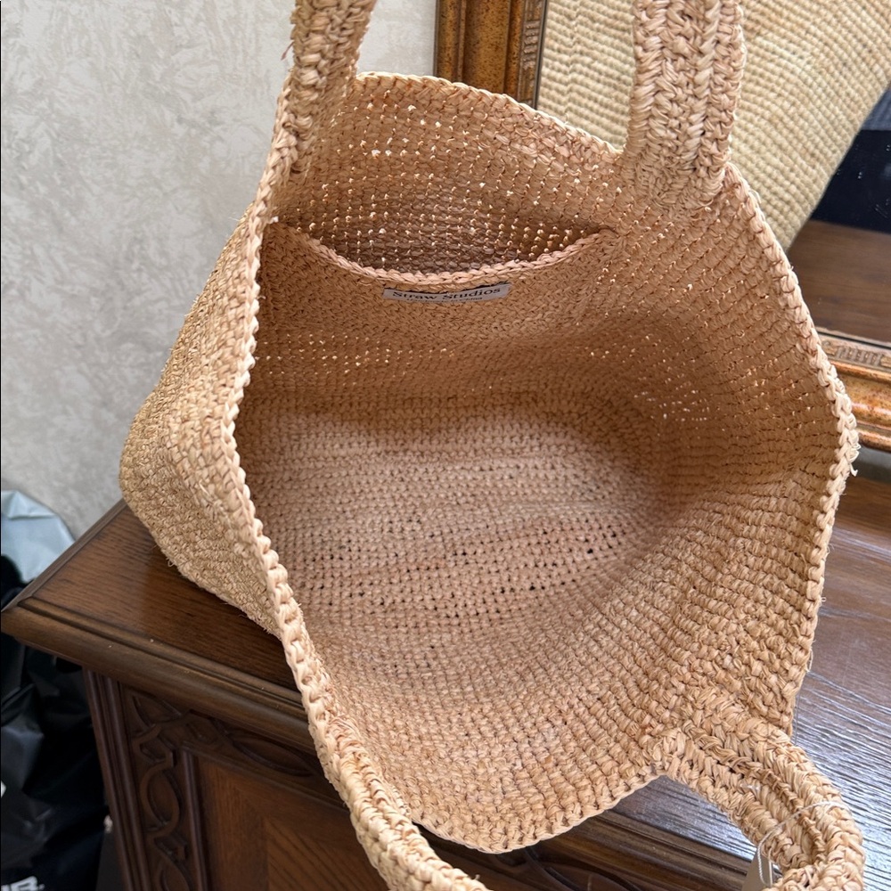 Straw Studios Woven Handcrafted Straw 100% Raffia Tote Bag. - Picture 6 of 8